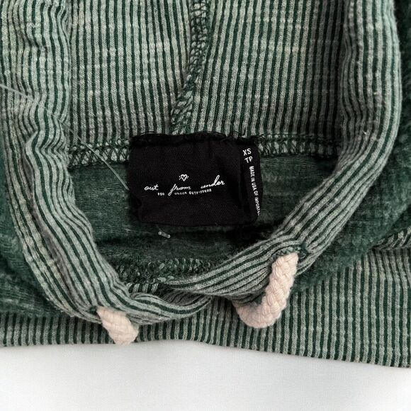 NEW Urban Outfitters “Out from Under” Green Cropped Hoodie Sweatshirt Size XS - Picture 7 of 9